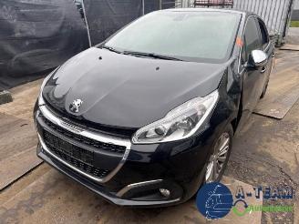 Peugeot 208 208 I (CA/CC/CK/CL), Hatchback, 2012 / 2019 1.2 12V e-THP PureTech 110 picture 2