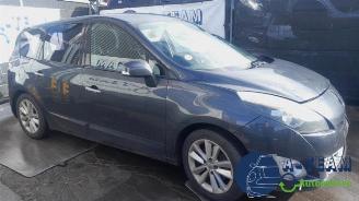 Renault Grand-scenic Grand Scenic III (JZ), MPV, 2009 / 2016 2.0 16V CVT picture 10