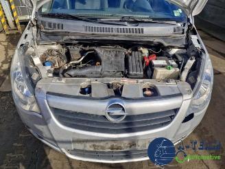 Opel Agila Agila (B), MPV, 2008 / 2014 1.0 12V picture 4