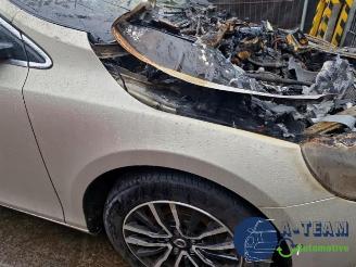 Volvo V-40 V40 (MV), Hatchback 5-drs, 2012 / 2019 1.5 T2 16V Geartronic picture 12