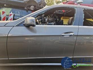 Mercedes E-klasse E (W212), Sedan, 2009 / 2016 E-550 5.5 V8 32V 4-Matic picture 8