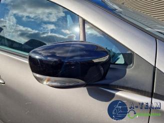 Renault Zoé Zoe (AG), Hatchback 5-drs, 2012 46kW picture 14