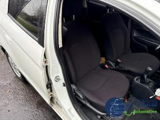 Mitsubishi Space-star Space Star (A0), Hatchback, 2012 1.0 12V picture 13