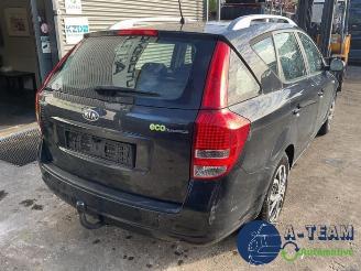 Kia Cee d Cee'd Sporty Wagon (EDF), Combi, 2007 / 2012 1.4 16V picture 17