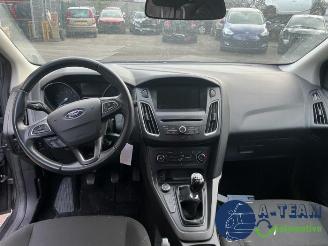 Ford Focus Focus 3 Wagon, Combi, 2010 / 2020 1.0 Ti-VCT EcoBoost 12V 140 picture 12