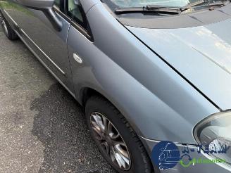 Fiat Grande Punto Grande Punto (199), Hatchback, 2005 1.4 picture 32