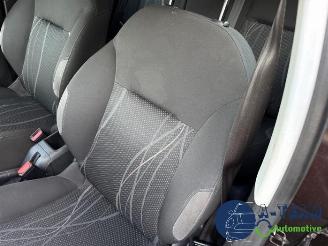 Peugeot 208 208 I (CA/CC/CK/CL), Hatchback, 2012 / 2019 1.2 Vti 12V PureTech 82 picture 13