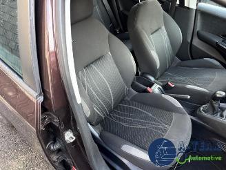 Peugeot 208 208 I (CA/CC/CK/CL), Hatchback, 2012 / 2019 1.2 Vti 12V PureTech 82 picture 15
