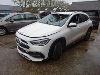 Dezmembrări autoturisme Mercedes GLA GLA (H247), SUV, 2020 1.3 200 Turbo 16V 2021/1