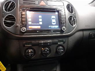 Volkswagen Golf Golf Plus (5M1/1KP) MPV 1.6 FSI 16V (BLF(Euro 4)) [85kW]  (12-2004/05-=
2008) picture 16