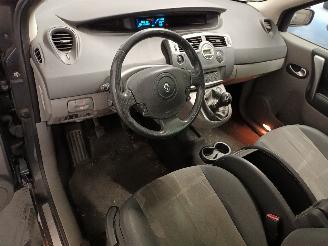 Renault Scenic Grand Scénic II (JM) MPV 2.0 16V (F4R-770(Euro 4)) [99kW]  (04-2004/=
06-2009) picture 13