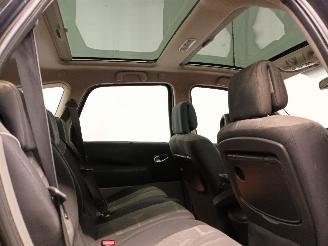 Renault Scenic Grand Scénic II (JM) MPV 2.0 16V (F4R-770(Euro 4)) [99kW]  (04-2004/=
06-2009) picture 11