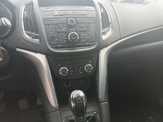 Opel Zafira Zafira Tourer (P12) MPV 1.4 Turbo 16V EcoFLEX (B14NET(Euro 6)) [103kW]=
  (10-2011/05-2016) picture 20