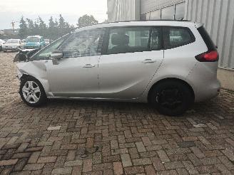 Opel Zafira Zafira Tourer (P12) MPV 1.4 Turbo 16V EcoFLEX (B14NET(Euro 6)) [103kW]=
  (10-2011/05-2016) picture 10