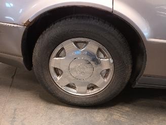 Cadillac Seville Seville Sedan 4.6 SLS/North Star V8 32V (LH2) [205kW]  (09-1997/09-200=
4) picture 27