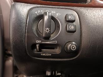 Cadillac Seville Seville Sedan 4.6 SLS/North Star V8 32V (LH2) [205kW]  (09-1997/09-200=
4) picture 21