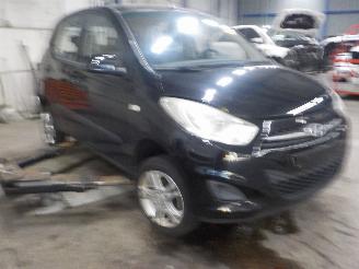Hyundai I-10 i10 (F5) Hatchback 1.1i 12V (G4HG5) [51kW]  (04-2011/12-2013) picture 2