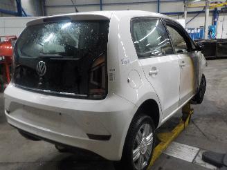 Volkswagen Up! Up! (121) Hatchback 1.0 12V 75 (CWRA) [55kW]  (08-2011/11-2019) picture 3
