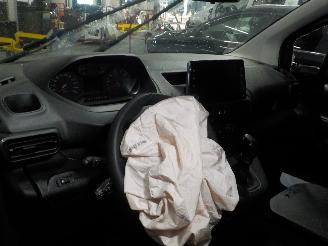 Peugeot Partner Partner (EF/EU) Van 1.5 BlueHDi 100 (DV5RD(YHY)) [75kW]  (07-2019/...)= picture 5