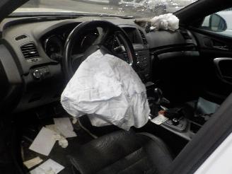 Opel Insignia Insignia Sports Tourer Combi 2.8 V6 Turbo 24V 4x4 OPC (B28NER) [239kW]=
  (07-2009/03-2017) picture 5