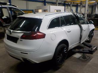 Opel Insignia Insignia Sports Tourer Combi 2.8 V6 Turbo 24V 4x4 OPC (B28NER) [239kW]=
  (07-2009/03-2017) picture 3