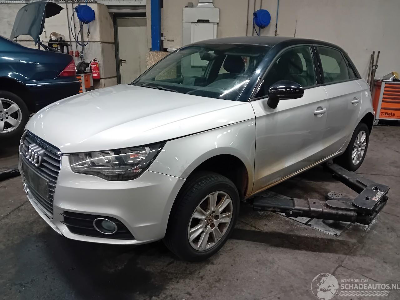 Audi A1 A1 Sportback (8XA/8XF) Hatchback 5-drs 1.4 TFSI 16V 122 (CAXA(Euro 5))=
 [90kW]  (11-2011/04-2015)