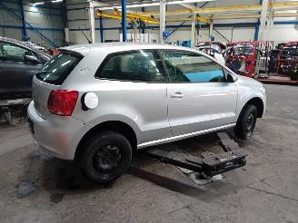 Volkswagen Polo Polo V (6R) Hatchback 1.4 16V (CGGB(Euro 5)) [63kW]  (03-2009/05-2014)= picture 3