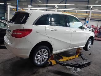 Mercedes B-klasse B (W246) Hatchback 1.6 B-180 BlueEFFICIENCY Turbo 16V (M270.910) [90kW=
]  (11-2011/12-2018) picture 3