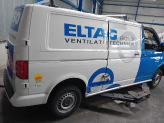 Volkswagen Transporter Transporter T6 Van 2.0 TDI DRF (CXGB) [75kW]  (04-2015/12-2019) picture 3