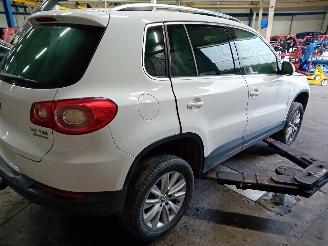 Volkswagen Tiguan Tiguan (5N1/2) SUV 2.0 TSI 16V 4Motion (CCZA(Euro 5)) [147kW]  (09-200=
7/07-2018) picture 3