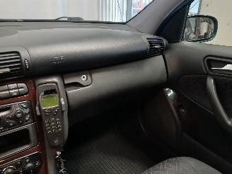 Mercedes C-klasse C Combi (S203) Combi 1.8 C-180K 16V (M271.946) [105kW]  (05-2002/08-20=
07) picture 15