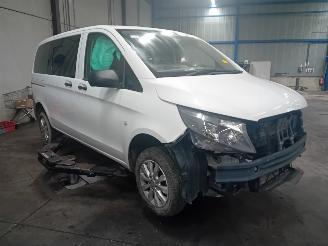 Mercedes Vito Vito Tourer (447.7) Bus 1.6 111 CDI 16V (OM622.951) [84kW]  (10-2014/.=
=2E.) picture 2