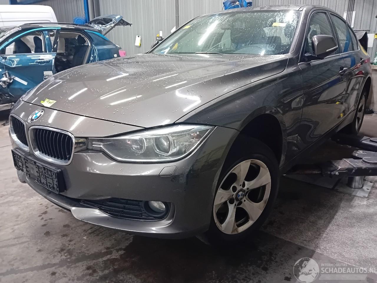 BMW 3-serie 3 serie (F30) Sedan 320d 2.0 16V EfficientDynamicsEdition (N47-D20C) [=
120kW]  (11-2011/10-2018)