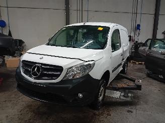 Vrakbiler auto Mercedes Citan Citan (415.6) Van 1.5 108 CDI (OM607.951(K9K)) [55kW]  (11-2012/08-202=
1) 2015