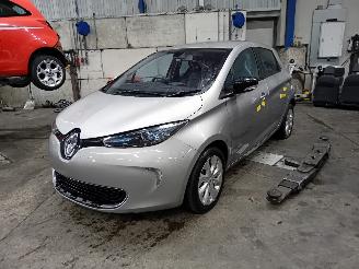 Uttjänta bilar auto Renault Zoé Zoé (AG) Hatchback 5-drs R90 (5AQ-601) [68kW]  (09-2016/03-2024) 2015