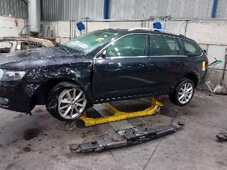 Uttjänta bilar auto Skoda Octavia Octavia Combi (5EAC) Combi 5-drs 1.6 TDI GreenTec 16V (CLHA) [77kW]  (=
11-2012/07-2020) 2015