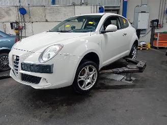 Uttjänta bilar auto Alfa Romeo MiTo MiTo (955) Hatchback 1.3 JTDm 16V Eco (199.B.4000) [62kW]  (01-2011/12=
-2015) 2011