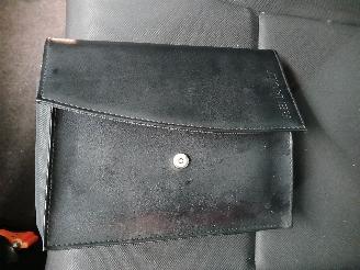 Renault Mégane Megane III Grandtour (KZ) Combi 5-drs 1.4 16V TCe 130 (H4J-700(H4J-A7)=
) [96kW]  (05-2009/02-2016) picture 18