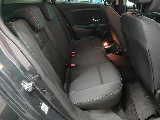 Renault Mégane Megane III Grandtour (KZ) Combi 5-drs 1.4 16V TCe 130 (H4J-700(H4J-A7)=
) [96kW]  (05-2009/02-2016) picture 7