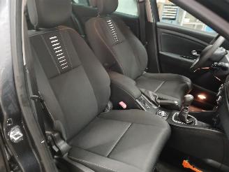 Renault Mégane Megane III Grandtour (KZ) Combi 5-drs 1.4 16V TCe 130 (H4J-700(H4J-A7)=
) [96kW]  (05-2009/02-2016) picture 6