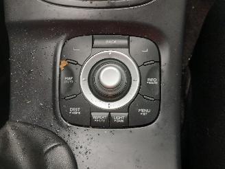 Renault Mégane Megane III Grandtour (KZ) Combi 5-drs 1.4 16V TCe 130 (H4J-700(H4J-A7)=
) [96kW]  (05-2009/02-2016) picture 17