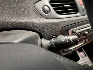 Renault Scenic Scénic III (JZ) MPV 1.4 16V TCe 130 (H4J-700(H4J-A7)) [96kW]  (02-20=
09/09-2016) picture 19