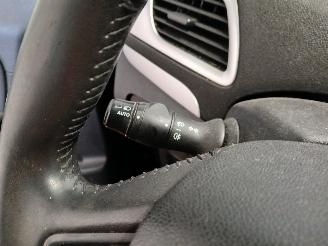 Renault Scenic Scénic III (JZ) MPV 1.4 16V TCe 130 (H4J-700(H4J-A7)) [96kW]  (02-20=
09/09-2016) picture 17