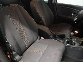 Renault Mégane Megane III Grandtour (KZ) Combi 5-drs 1.4 16V TCe 130 (H4J-700(H4J-A7)=
) [96kW]  (05-2009/02-2016) picture 8