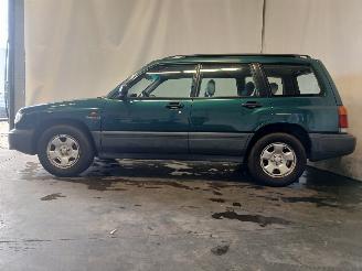 Subaru Forester Forester (SF) SUV 2.0 16V (EJ202) [90kW]  (08-1997/09-2002) picture 4