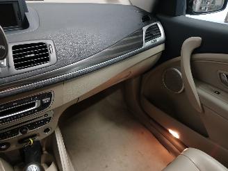 Renault Mégane Megane III Coupe (DZ) Hatchback 3-drs 1.4 16V TCe 130 (H4J-700(H4J-A7)=
) [96kW]  (04-2009/02-2016) picture 15