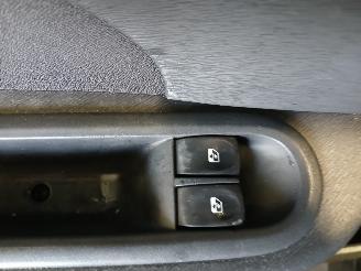 Renault Twingo Twingo II (CN) Hatchback 3-drs 1.2 (D7F-800(Euro 4)) [43kW]  (03-2007/=
09-2014) picture 12