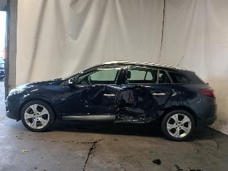 Renault Mégane Megane III Grandtour (KZ) Combi 5-drs 2.0 16V CVT (M4R-F713) [103kW]  =
(05-2009/02-2016) picture 4