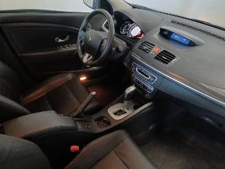 Renault Mégane Megane III Grandtour (KZ) Combi 5-drs 2.0 16V CVT (M4R-F713) [103kW]  =
(05-2009/02-2016) picture 9