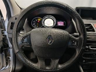 Renault Mégane Megane III Berline (BZ) Hatchback 5-drs 1.5 dCi 90 (K9K-834(K9K-H8)) [=
66kW]  (11-2008/02-2016) picture 14